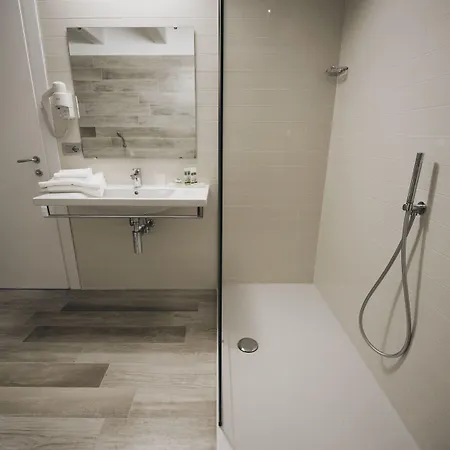 מלון Cascina Speranza 3*