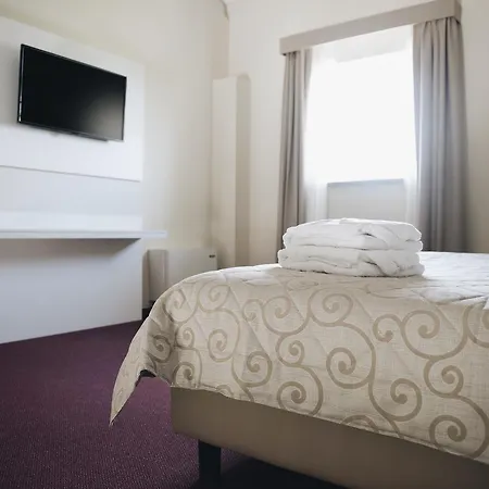 Cascina Speranza 3* Riva presso Chieri