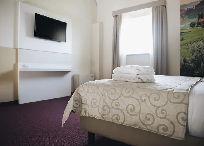 Cascina Speranza 3* Riva presso Chieri